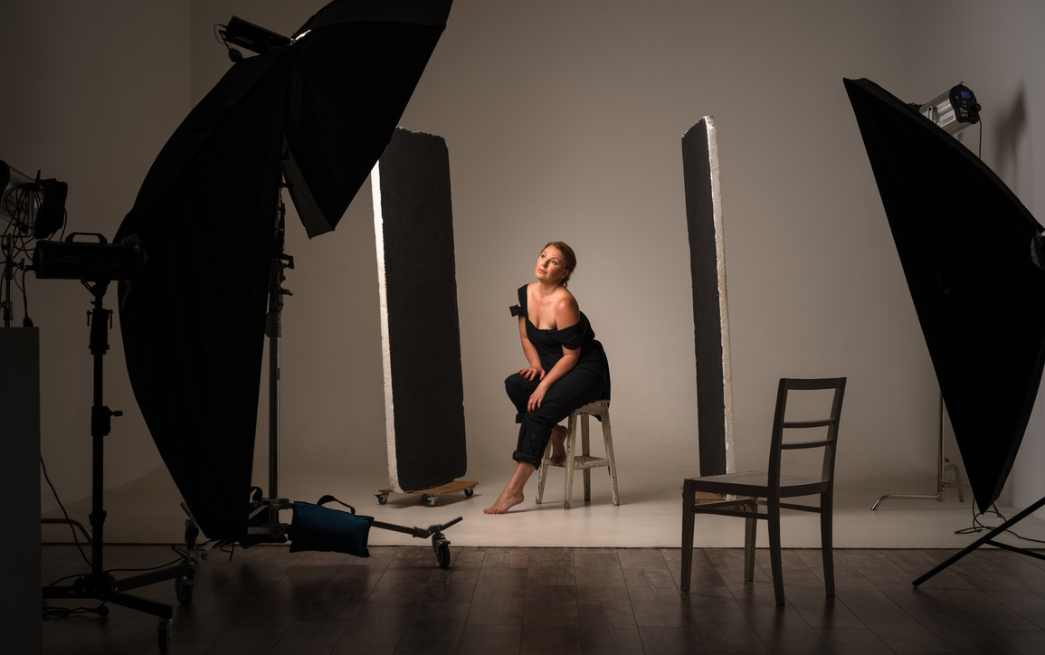 Backstage shooting. Profesiional photo studio